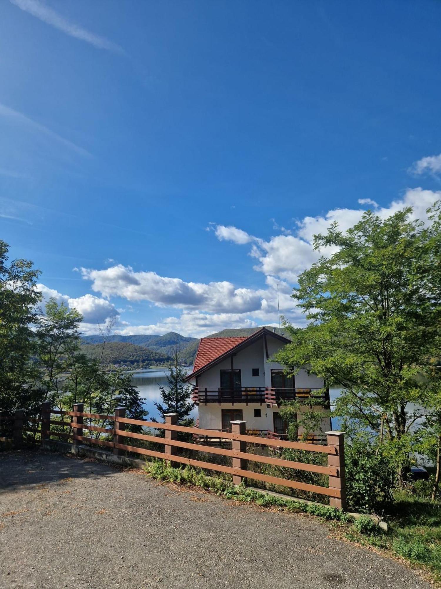 Pensiunea Belvedere Cincis Bagian luar foto