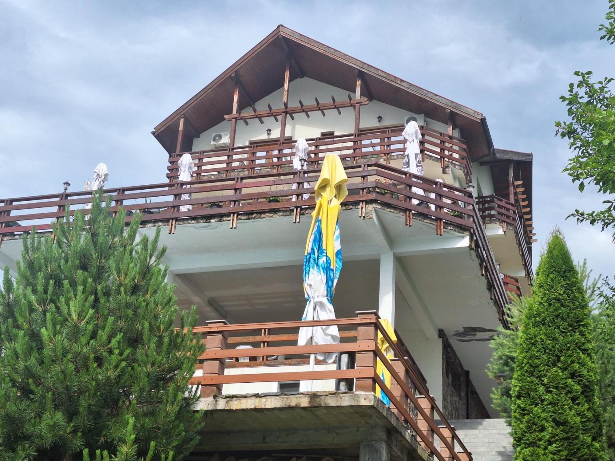 Pensiunea Belvedere Cincis Bagian luar foto