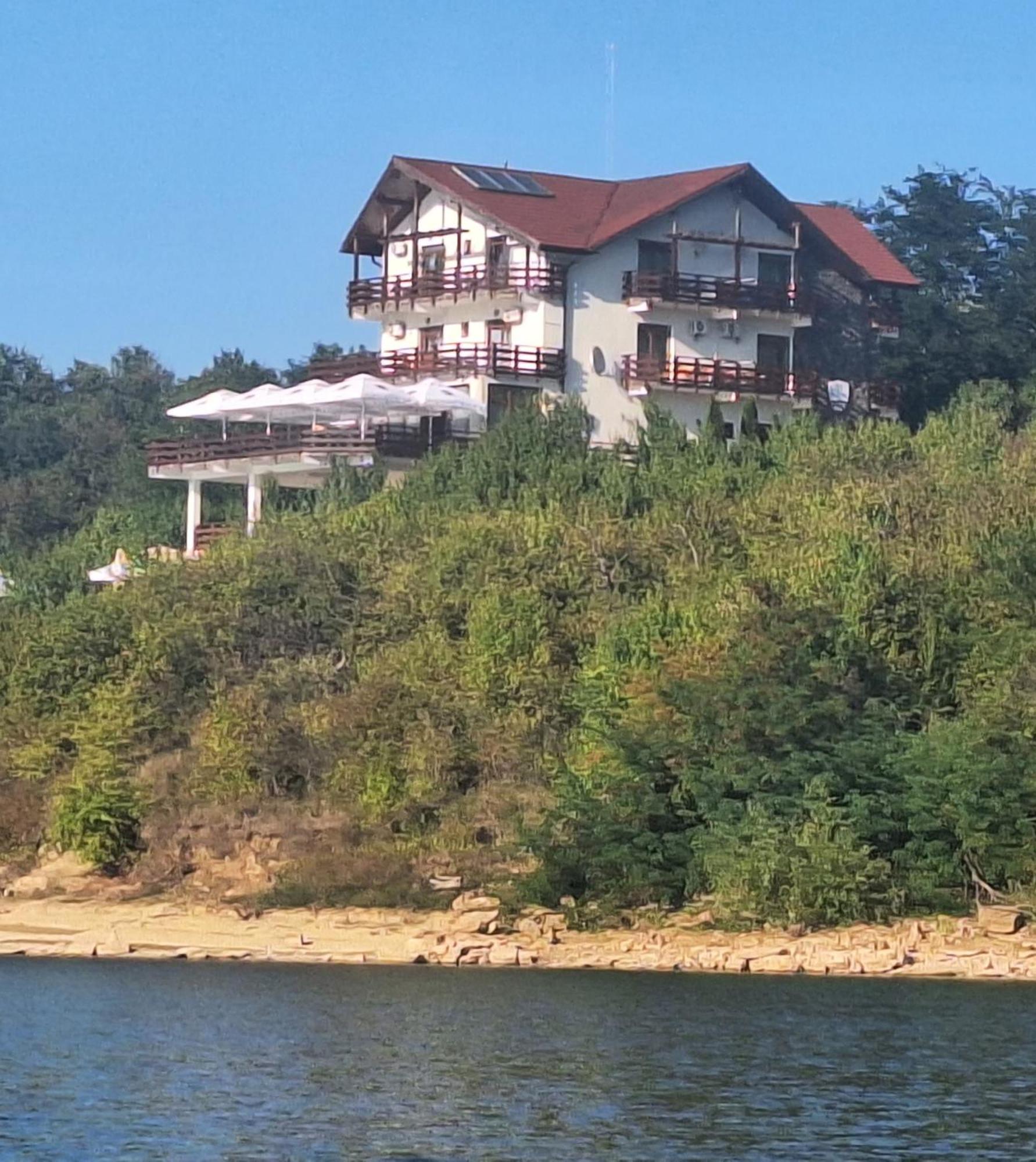 Pensiunea Belvedere Cincis Bagian luar foto