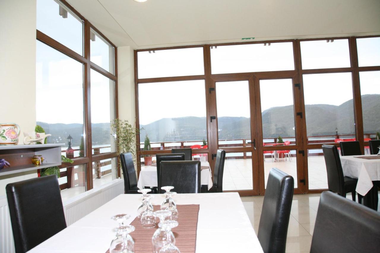 Pensiunea Belvedere Cincis Bagian luar foto
