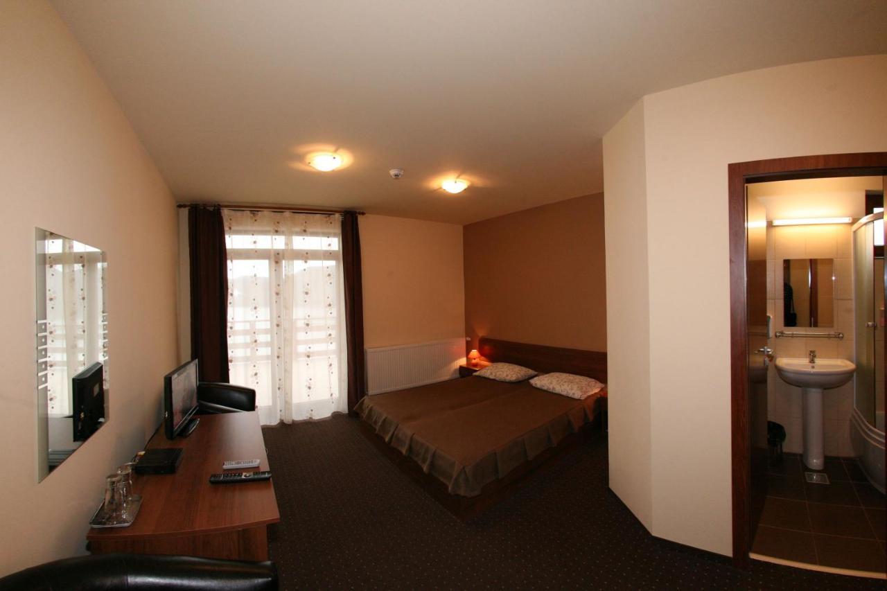 Pensiunea Belvedere Cincis Bagian luar foto